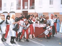 2000-Bailarín y acompañante